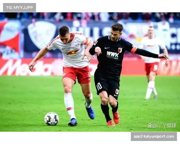 战术麦克风收录:莱比锡中场施拉格尔在场上不断呼喊队友实施压迫 战术麦克风收录:莱比锡中场施拉格尔在场上不断呼喊队友实施压迫